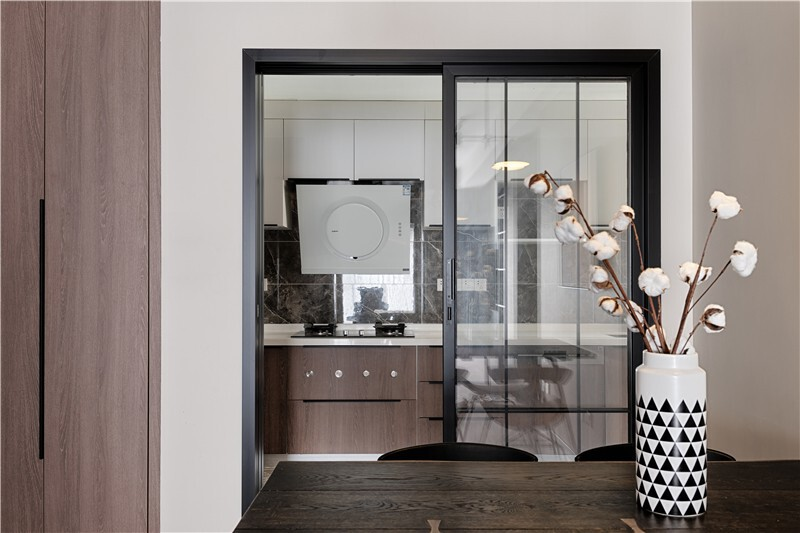 伊頓陽光現代風格裝修效果圖