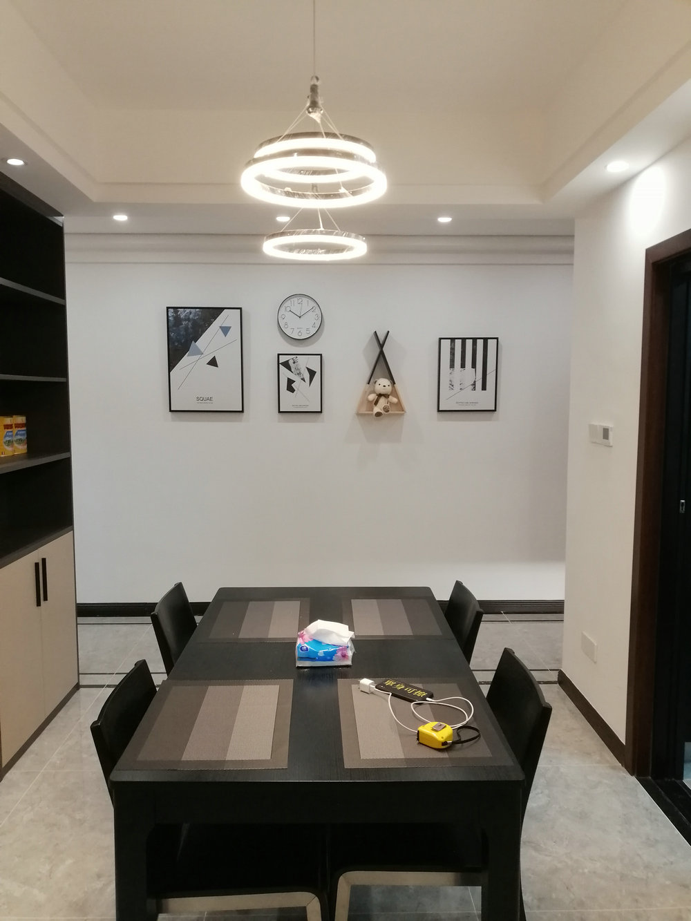 聯投廣場現代簡約風格裝修效果圖