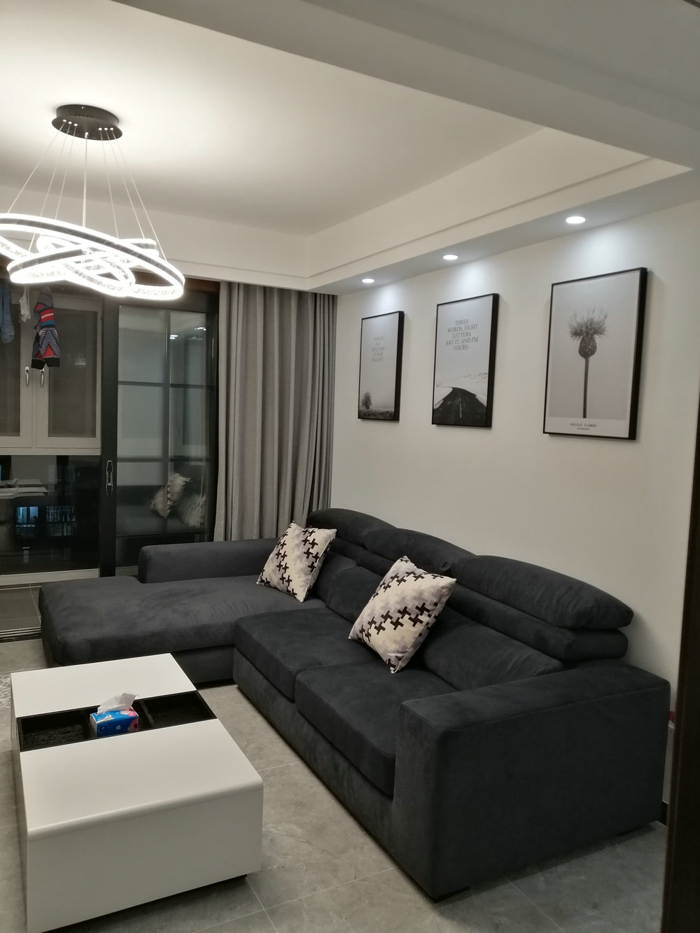 聯投廣場現代簡約風格裝修效果圖