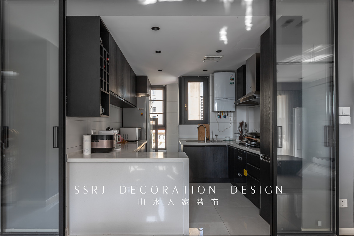 美加湖濱新城工業風格裝修效果圖