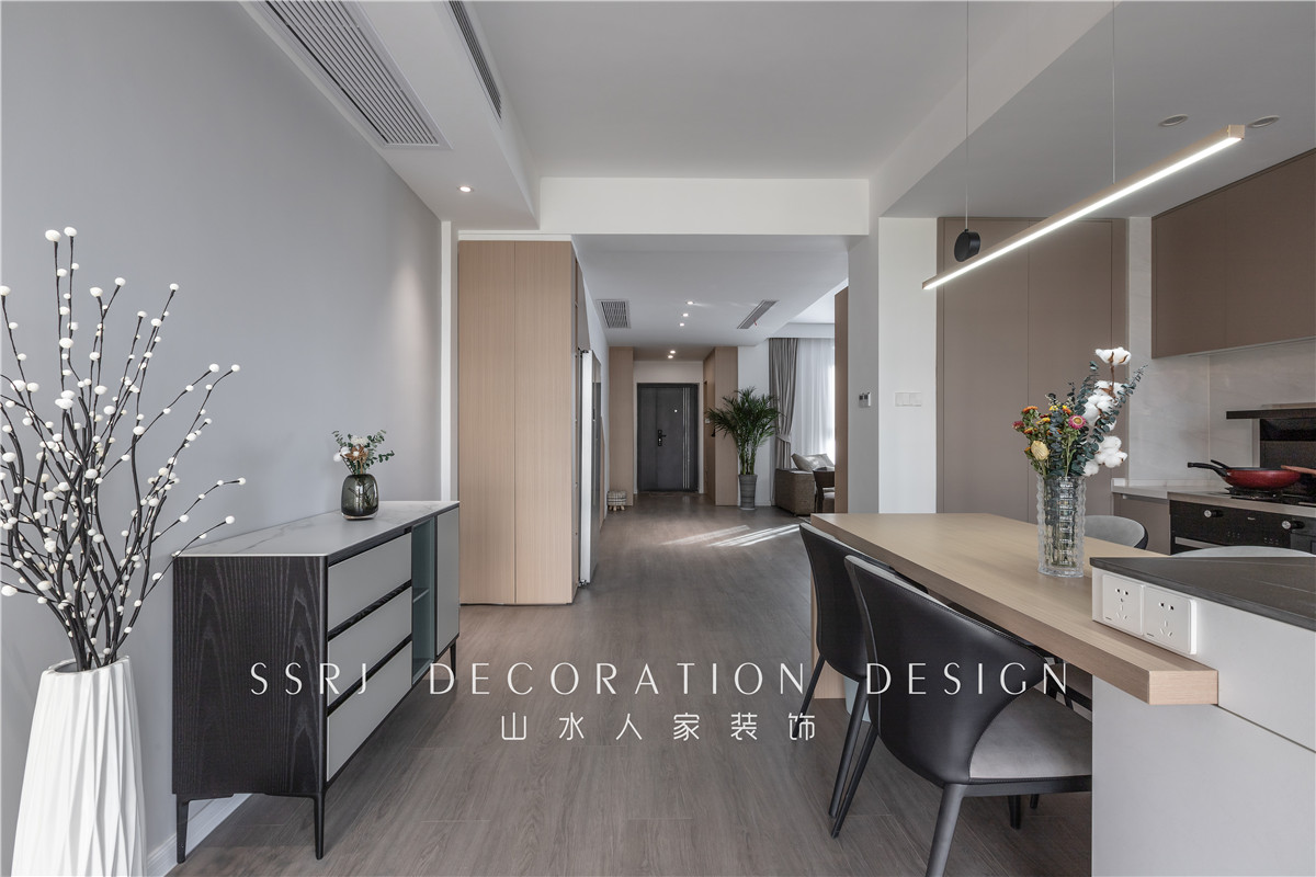 順馳泊林現代簡約風格裝修效果圖